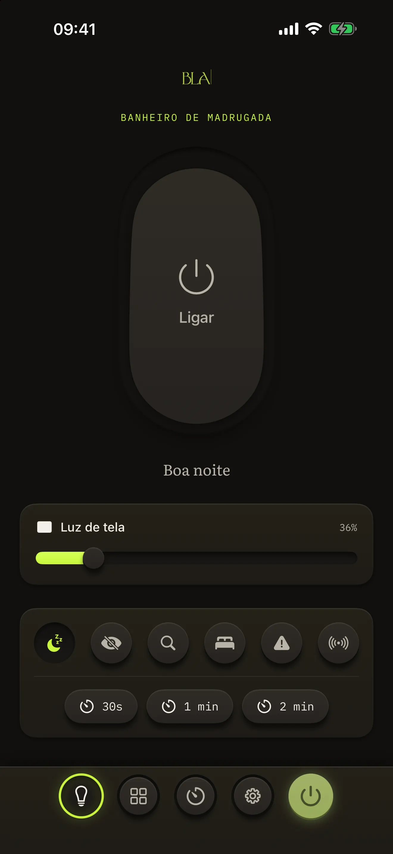 A tela inicial apagada, com o botão de acender grande no centro